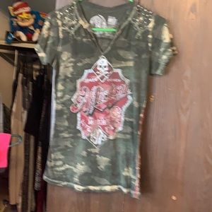Woman’s affliction T-shirt size medium camouflage green